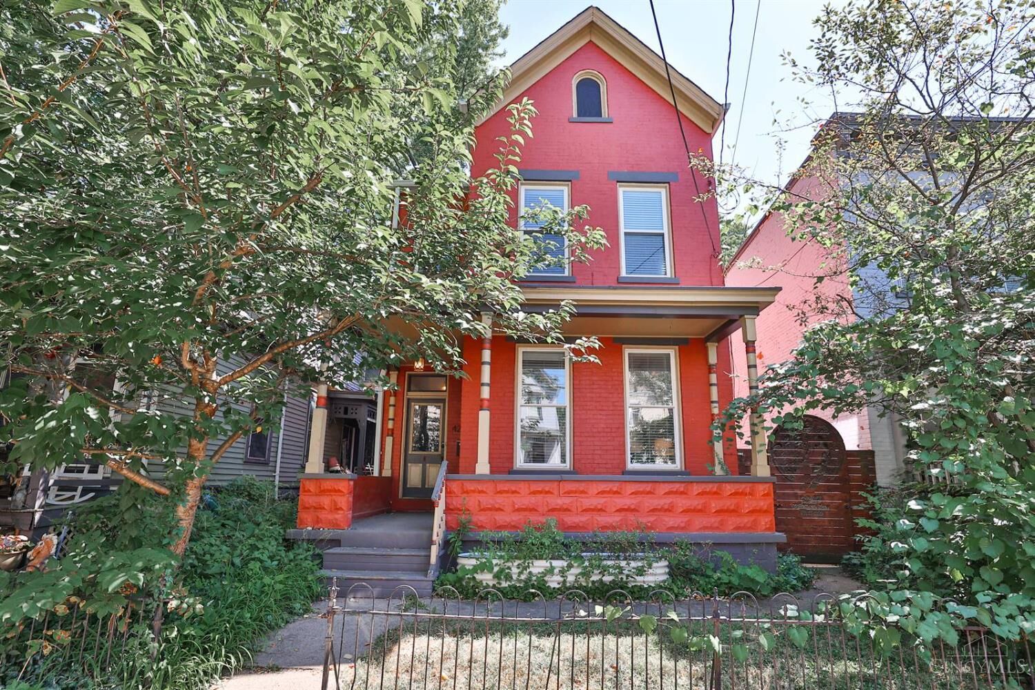 Property Photo: 4216 Williamson Place OH 45223