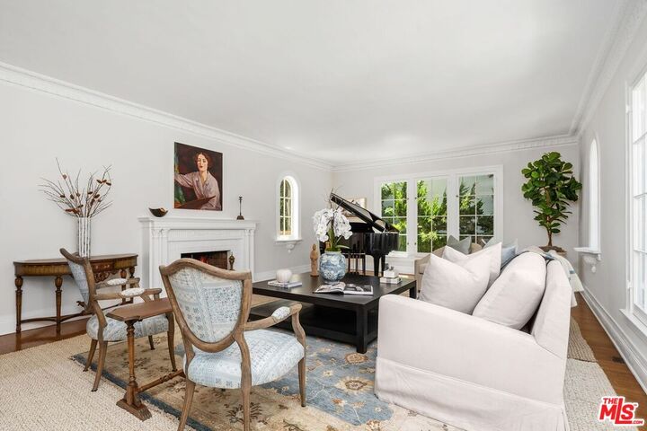 Property Photo:  254 Lorraine Blvd  CA 90004 