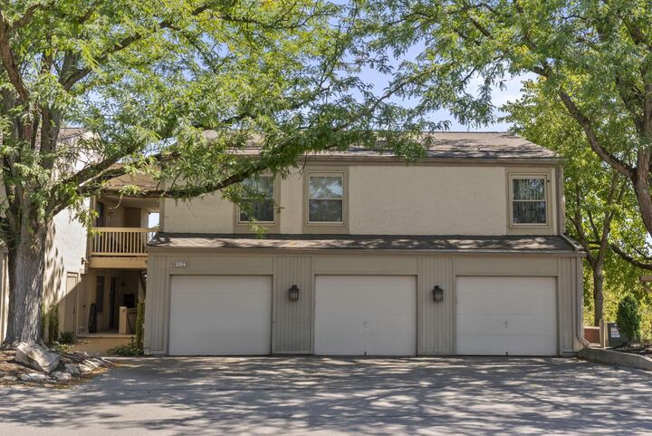 1324 Lake Shore Drive  Columbus OH 43204 photo