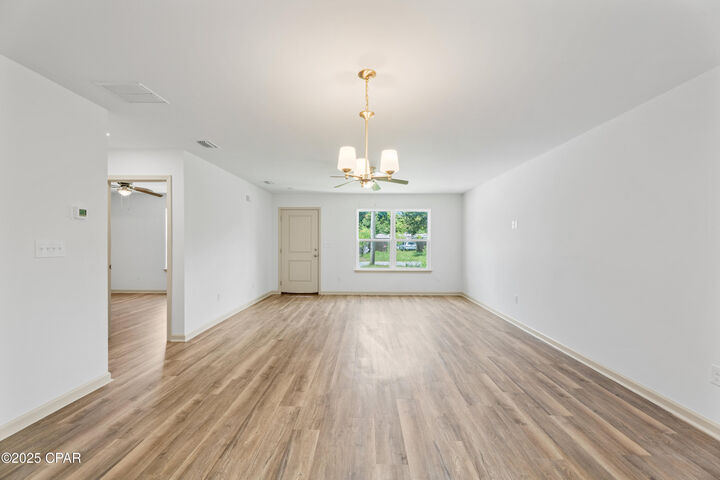 Property Photo: 402 N Church Avenue FL 32401