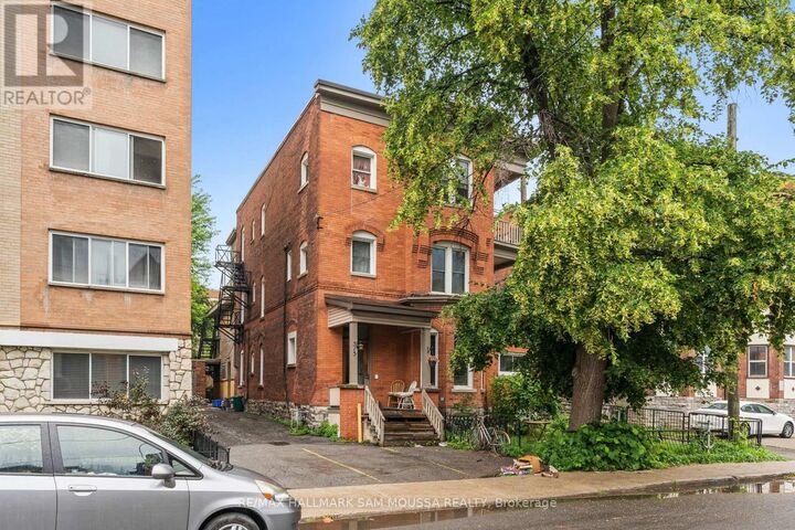 Property Photo: 315 Waverley Street West ON K2P 0V9