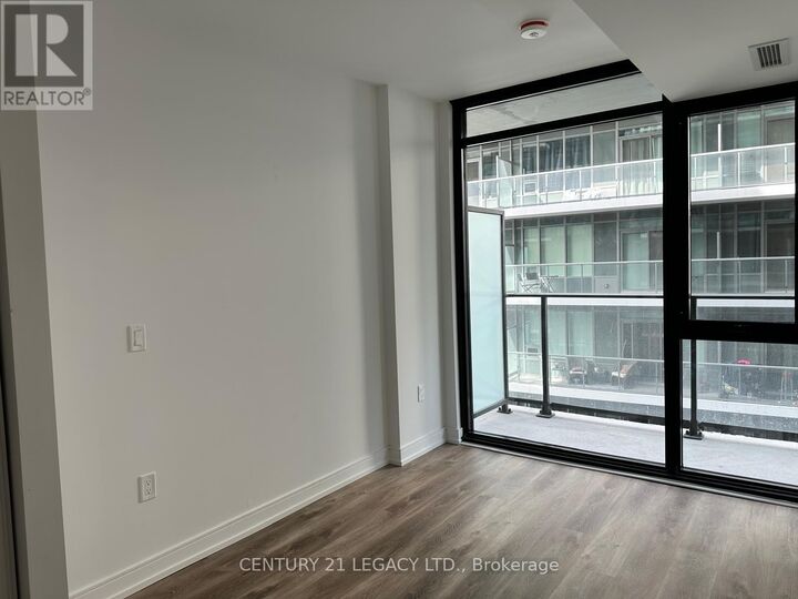 Property Photo:  1 Jarvis Street 1012  ON L8R 3J2 