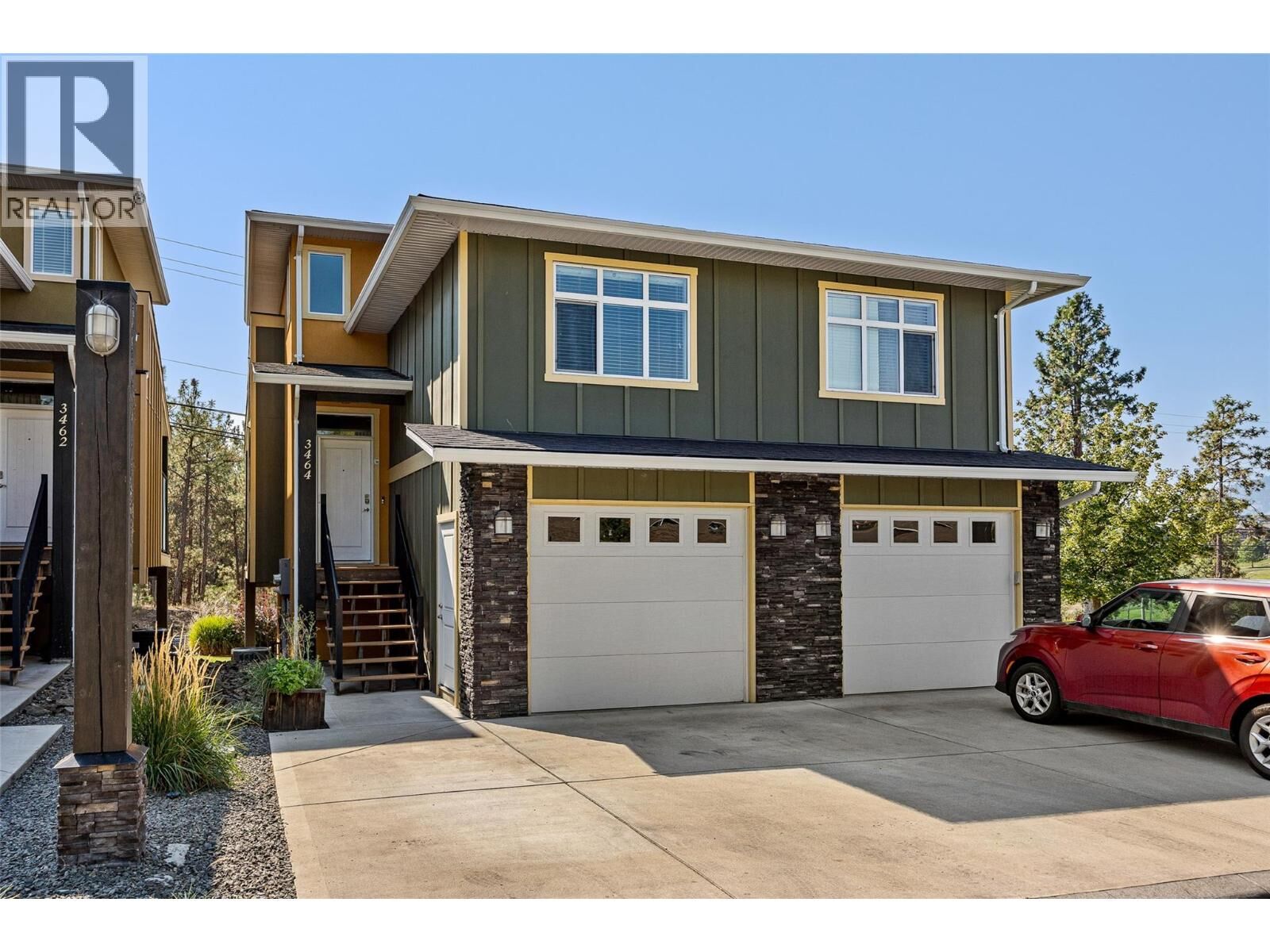 Property Photo: 3464 Cougar Road BC V4T 2G9