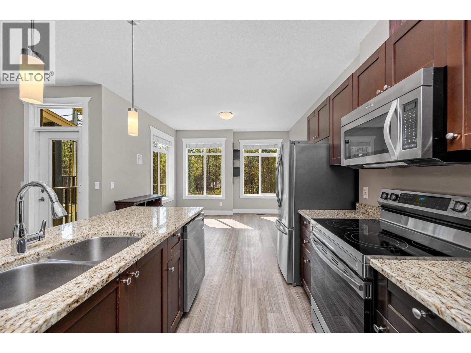 Property Photo: 3464 Cougar Road BC V4T 2G9