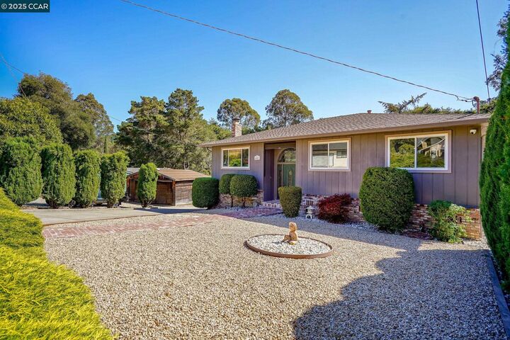 Property Photo: 6401 Tri Ln CA 94803