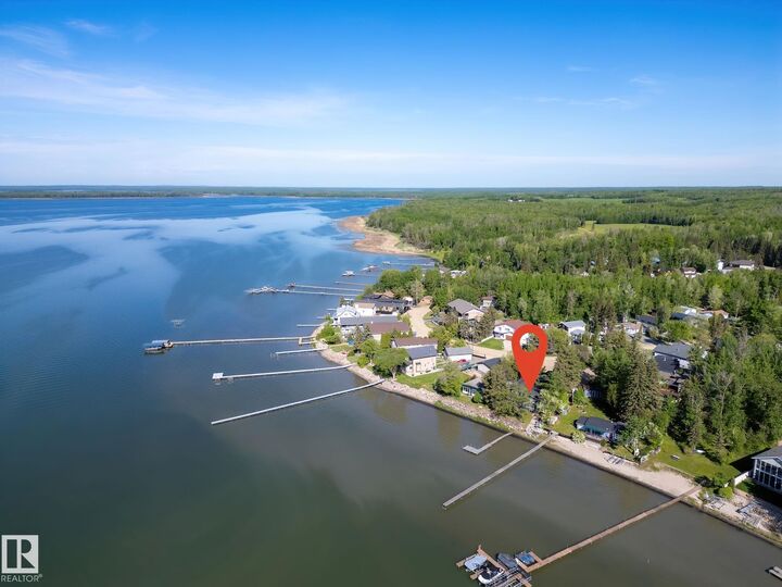 Property Photo:  809 8 Street  AB T0E 1A0 