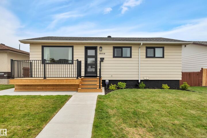 Property Photo:  13515 67 Street NW  AB T5C 0C6 