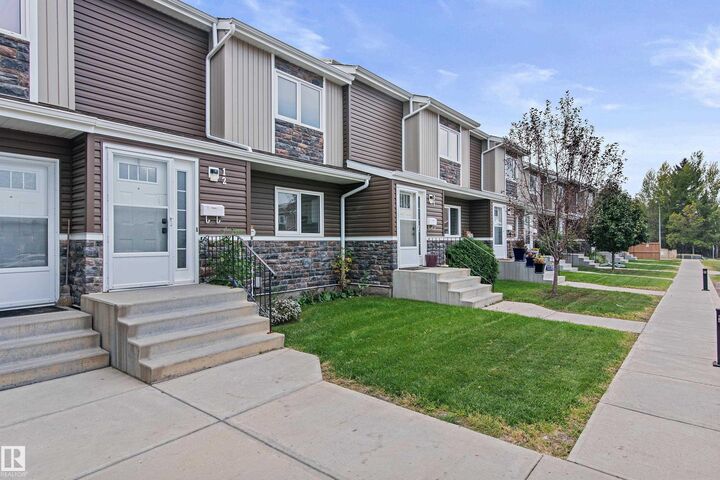 Property Photo: 3115 119 Street NW 12 AB T6J 5N5