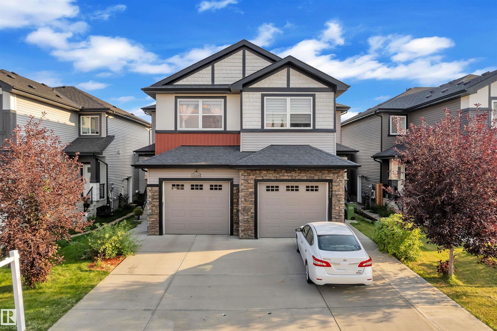 Property Photo: 17719 13 Avenue SW AB T6W 2J7