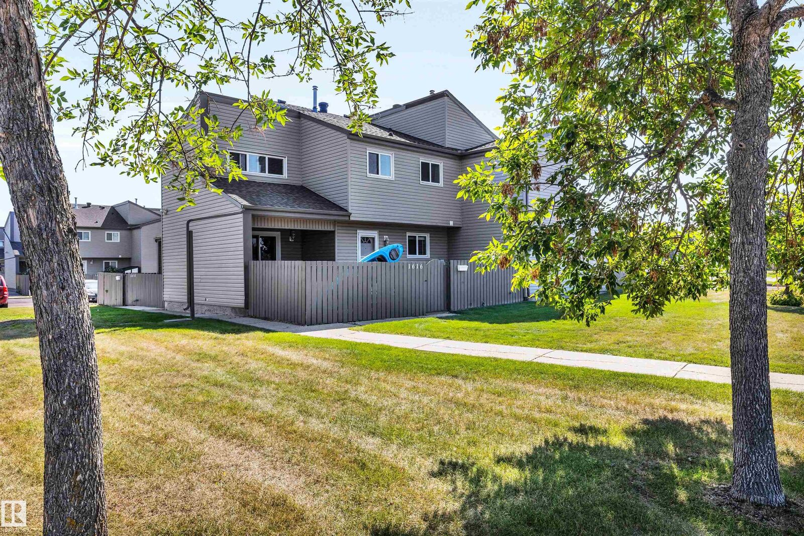 Property Photo: 1616 Lakewood Road NW AB T6K 3H4