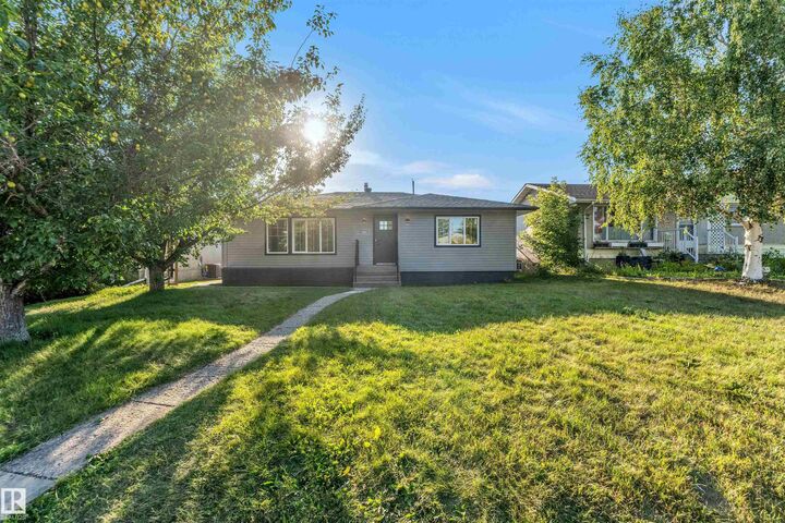 13604 139 Street NW  Edmonton AB T5L 2C4 photo