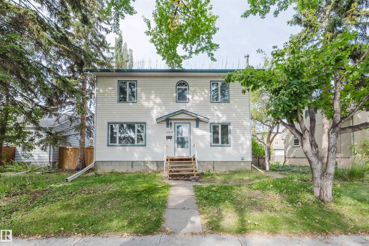 10948 75 Avenue NW  Edmonton AB T6G 0G9 photo