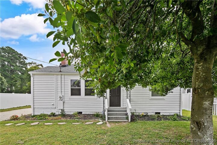 Property Photo: 128 W Circle Court NC 28301