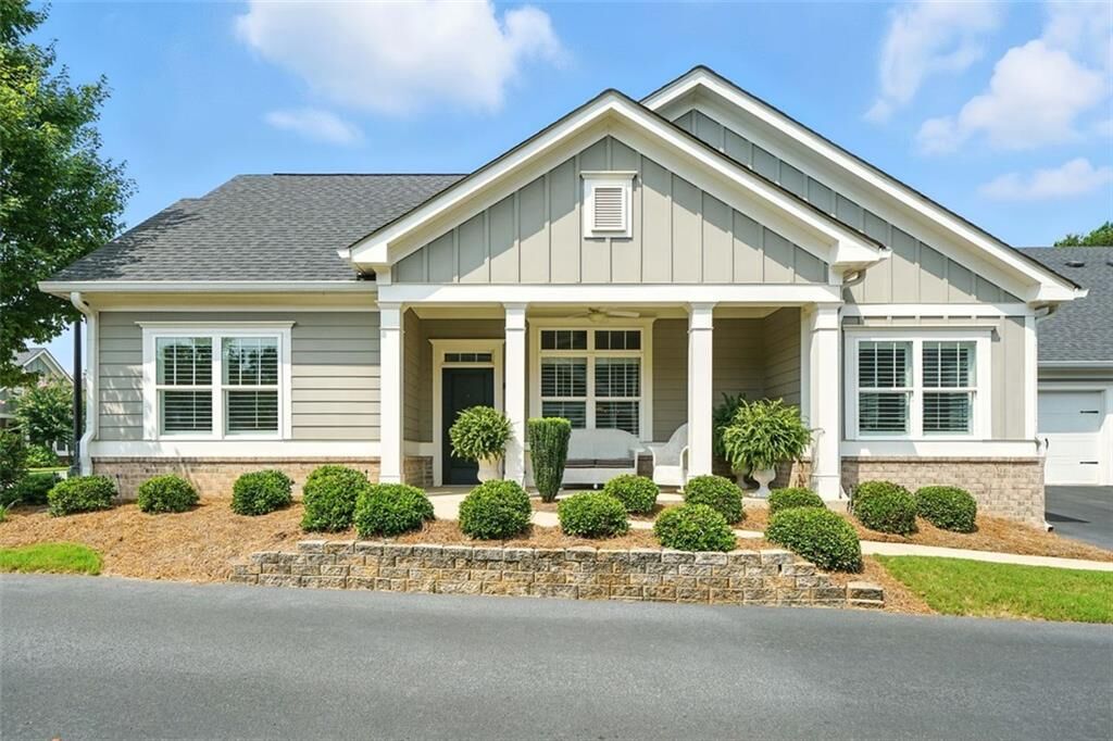Property Photo:  354 Cherokee Station Circle  GA 30188 