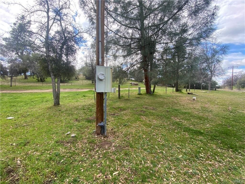 Property Photo:  56446 Road 200  CA 93643 