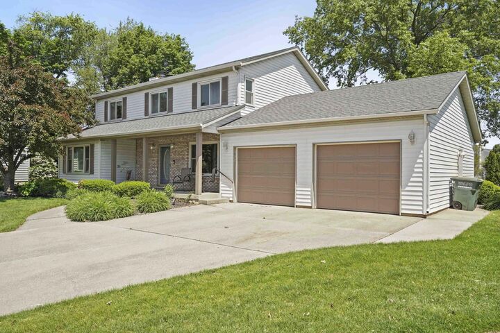 Property Photo: 2411 Jonathan Drive IN 46383