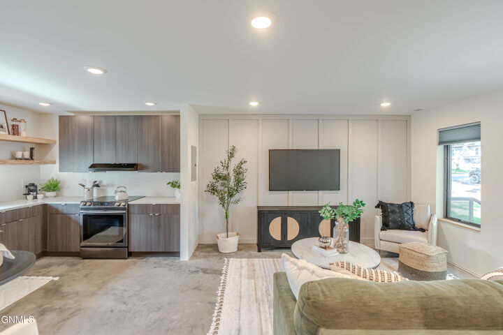 Property Photo: 217 Avenue D E ND 58501