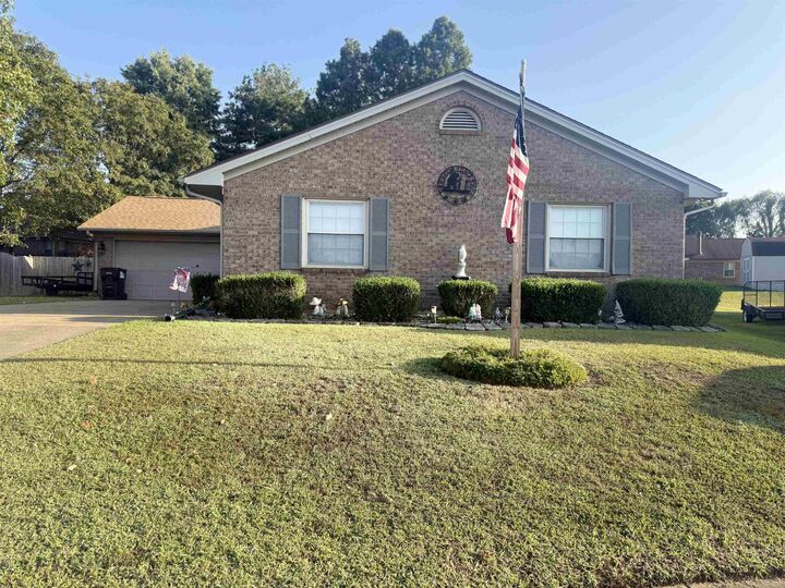 Property Photo: 3700 War Admiral Dr KY 42303