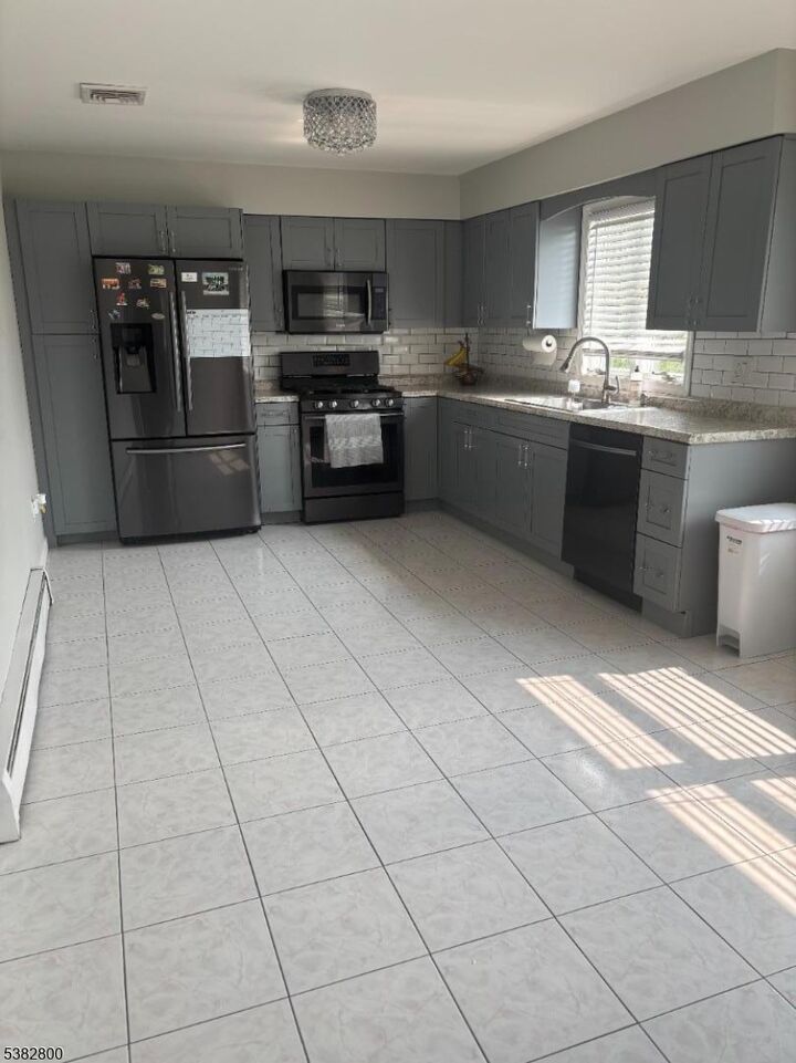 Property Photo:  135 Sanford Ave  NJ 07071 
