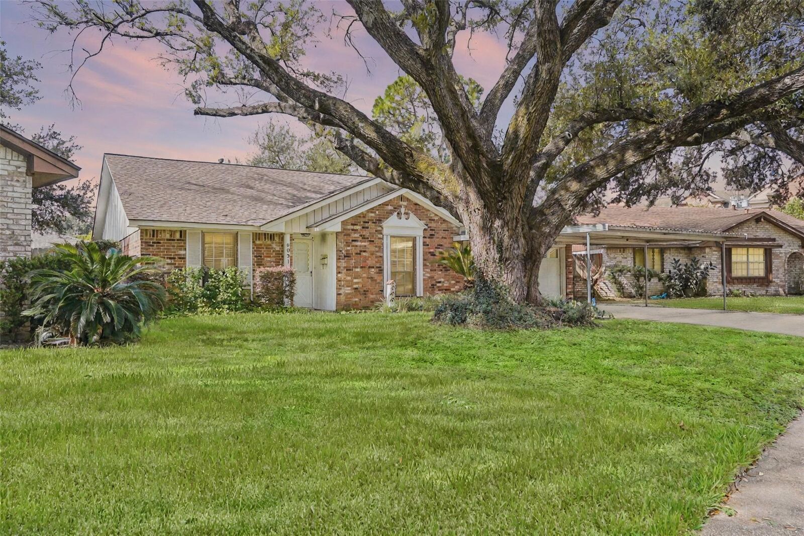 Property Photo:  6031 Viking Drive  TX 77092 