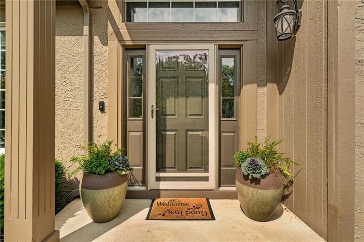 Property Photo:  22118 W 52 Street  KS 66226 