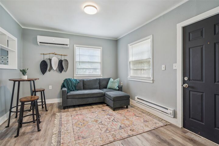 Property Photo: 2424 E 37th Street IA 50317