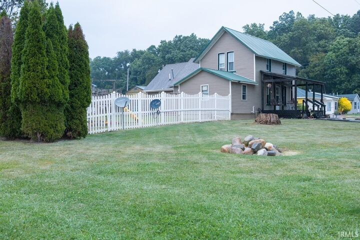Property Photo: 730 E 50 N IN 46703