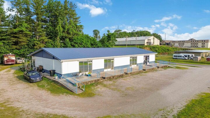 Property Photo:  4821 S S Hwy 27  KY 42501 