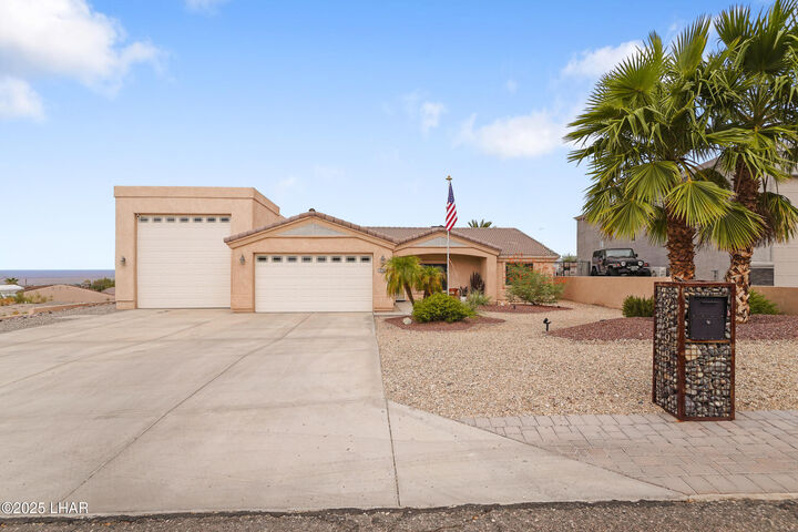3393 Cinnamon Dr  Lake Havasu City AZ 86406 photo