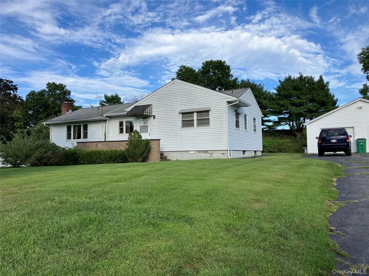 Property Photo: 119 Cherrywood Drive NY 12524