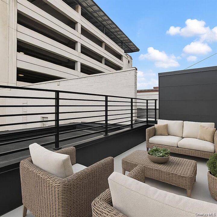 Property Photo:  199 E Post Road 305  NY 10601 