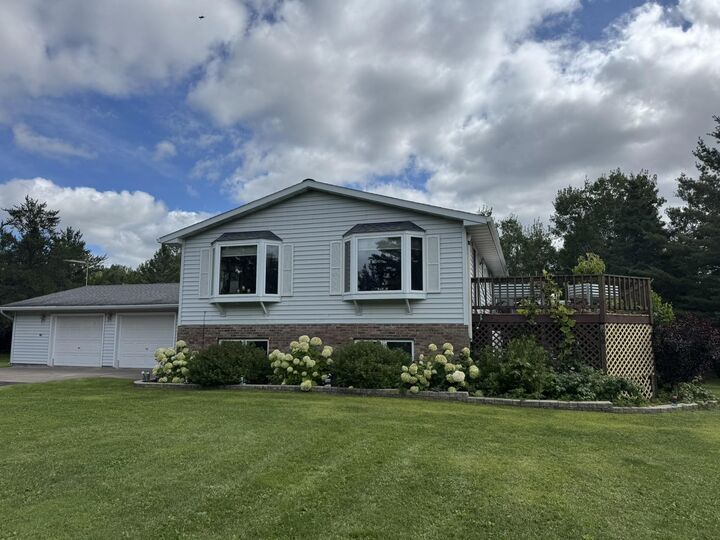 Property Photo: 2064 Waldo Rd MN 55616