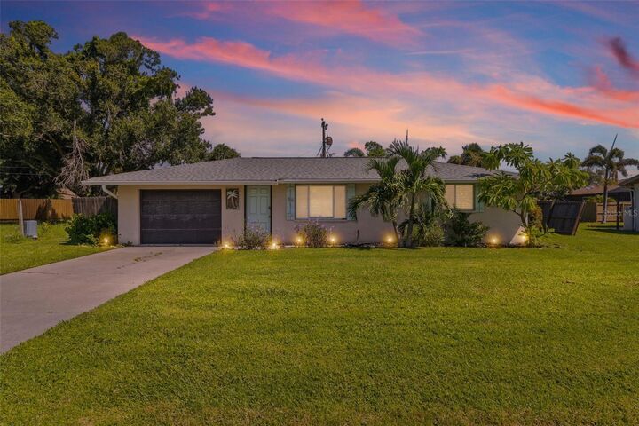 Property Photo: 80 Loyola Road FL 34293