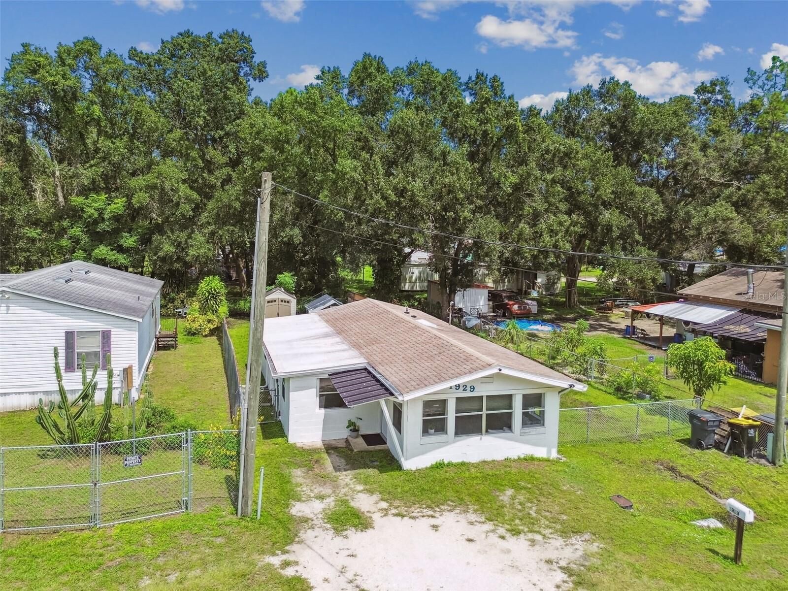 Property Photo: 1929 W Highland Street FL 33815