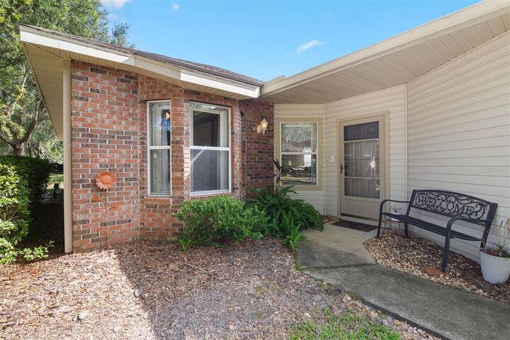 Property Photo: 4748 NW 77th Road FL 32653