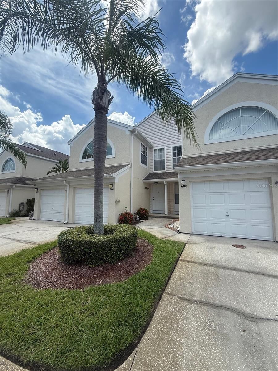 Property Photo: 5999 Lake Pointe Drive 608 FL 32822