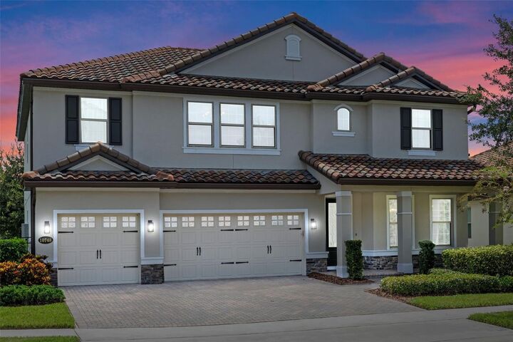 Property Photo:  10748 Citron Oaks Drive  FL 32836 
