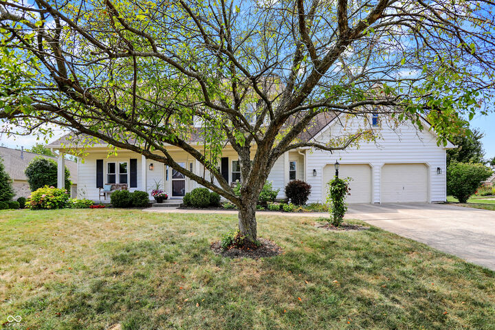 Property Photo: 14916 Trotter Court IN 46032
