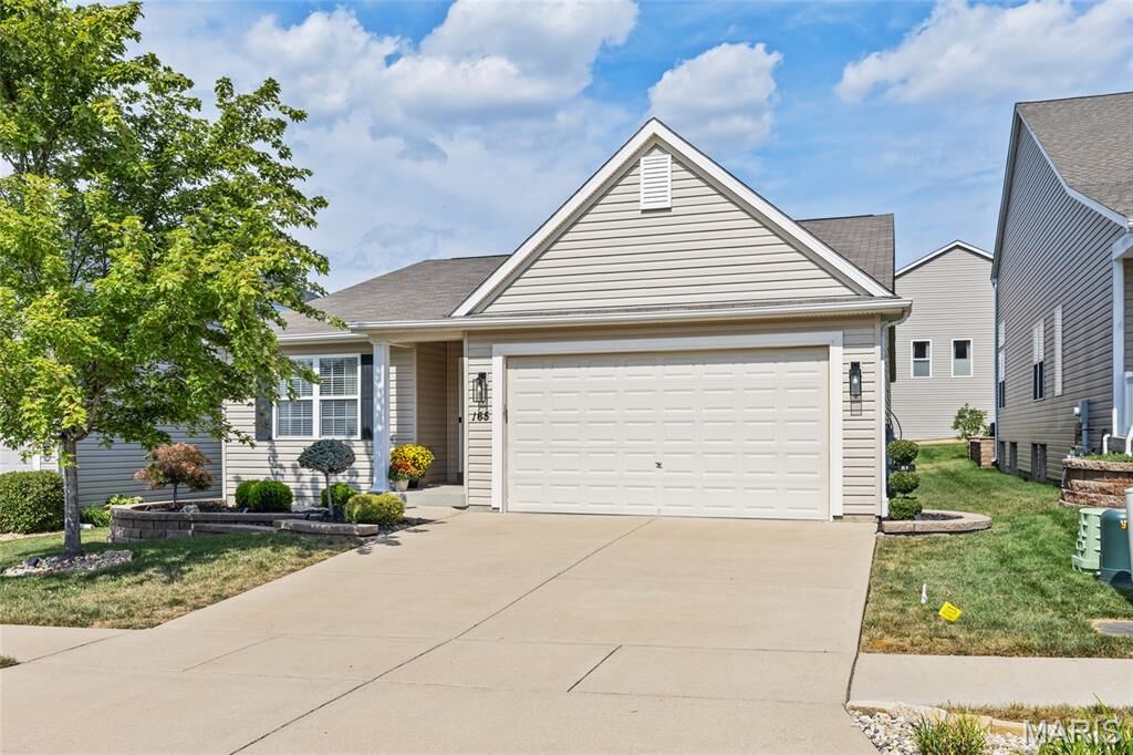 Property Photo:  165 Siena Drive  MO 63376 