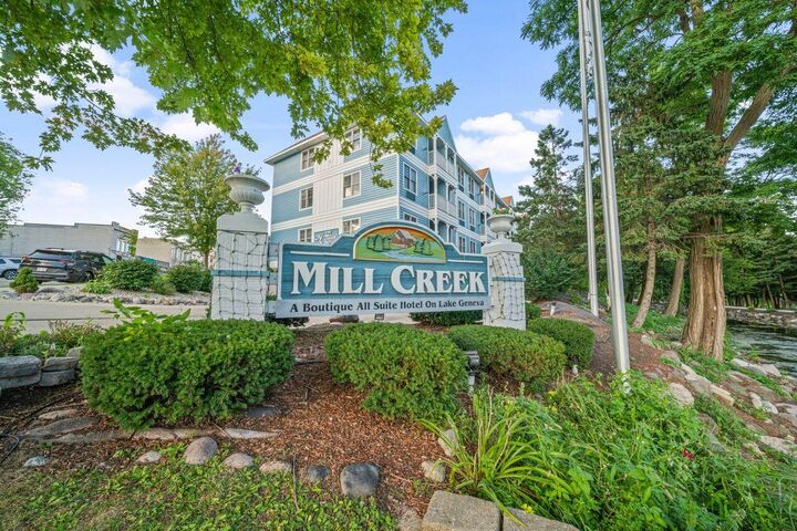 Property Photo: 123 Center St 212 WI 53147