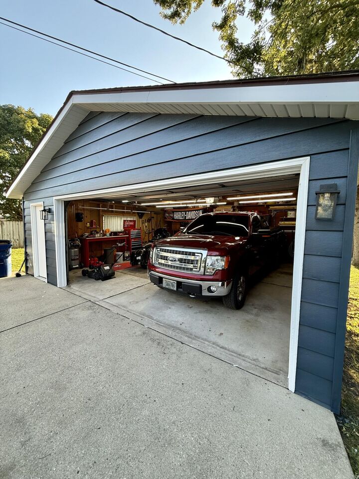Property Photo: 3144 Debra Ln WI 53403