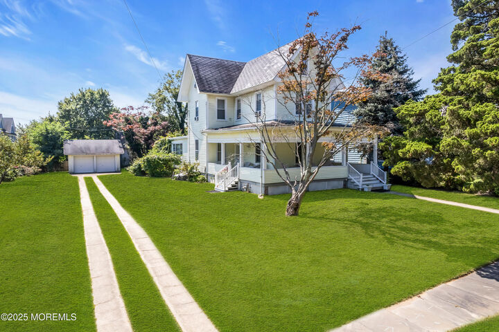 Property Photo:  305 Atlantic Avenue  NJ 07762 