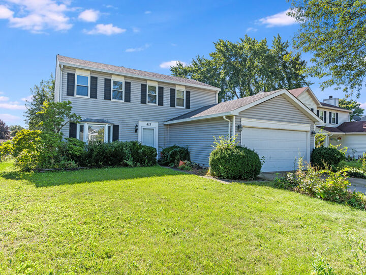 Property Photo: 813 Kansas Street IL 60188