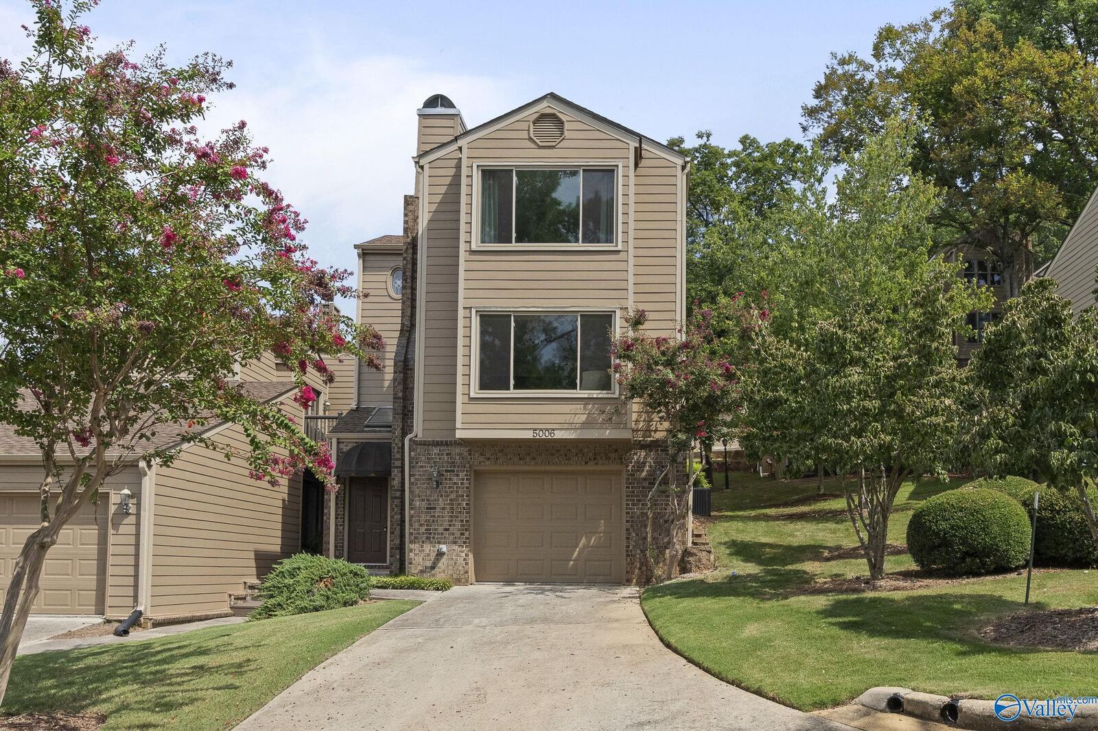 Property Photo:  5006 Chancel Drive SE 3  AL 35802 