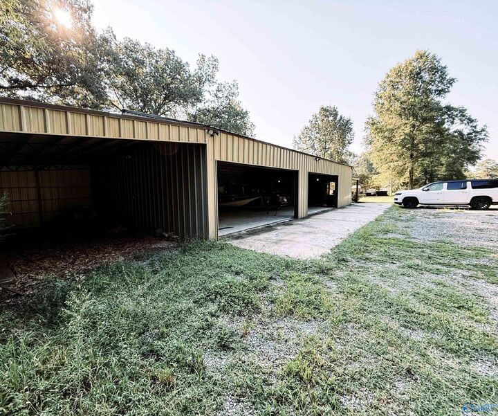 Property Photo: 240 County Road 445 AL 35643