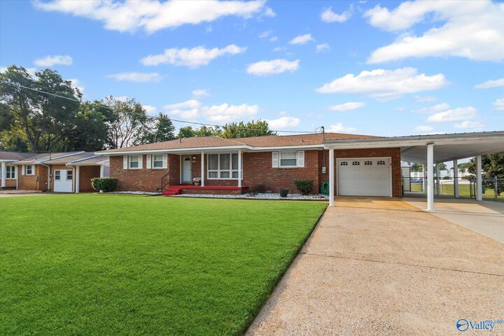 Property Photo: 3811 SW Saturn Drive AL 35805
