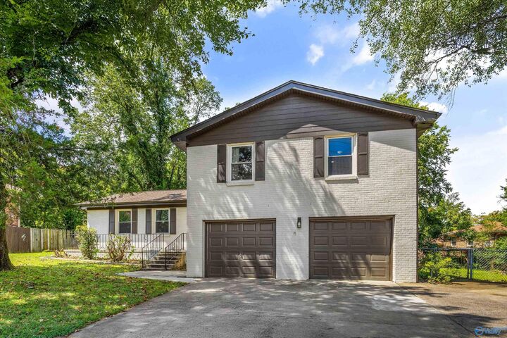 Property Photo:  2906 Sparkman Drive NW  AL 35810 