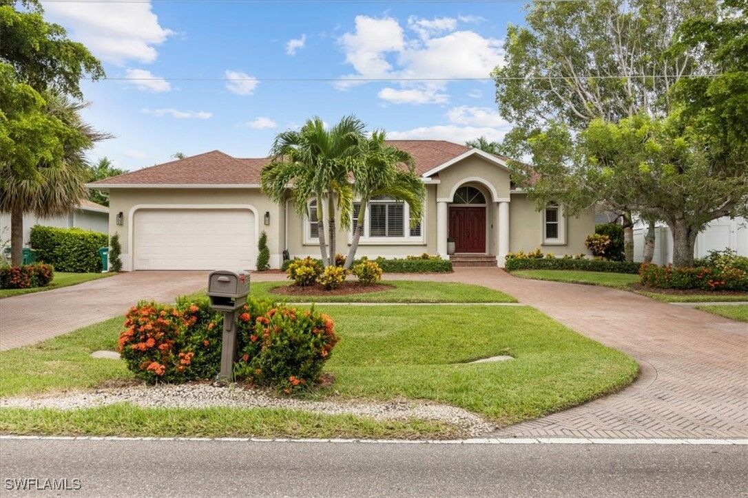 Property Photo:  255 Bald Eagle Drive  FL 34145 