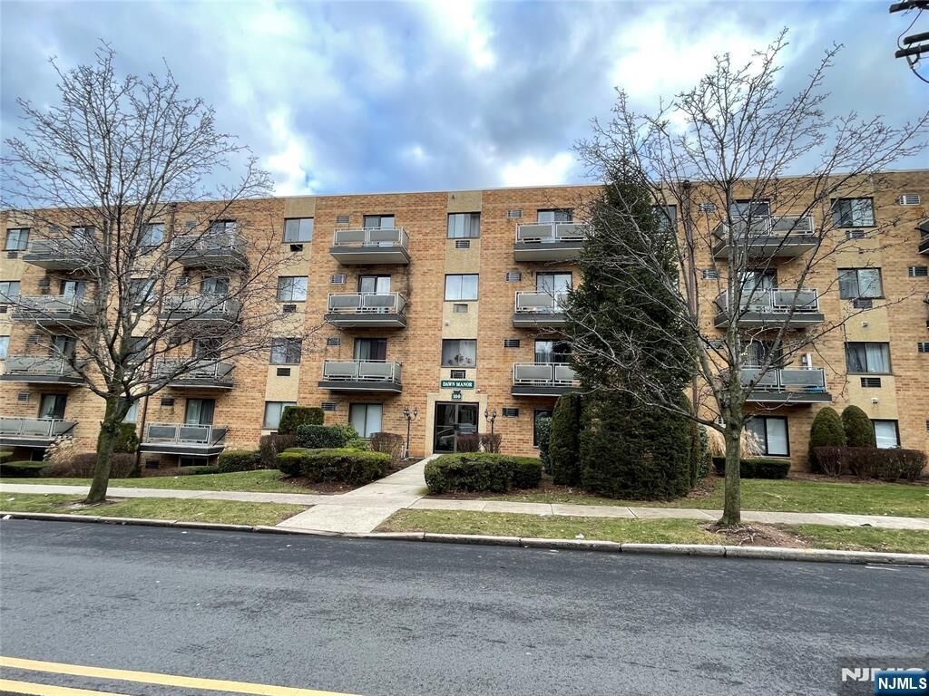 Property Photo:  100 2nd Street 412  NJ 07601 