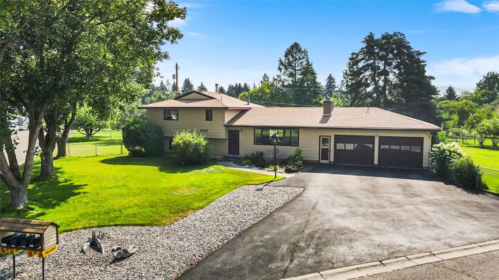 Property Photo: 2222 Pauline Drive MT 59804